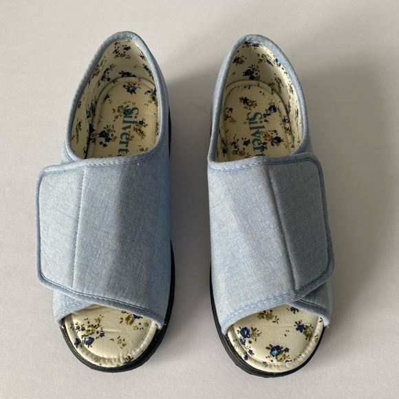 Easy Closure Comfort Slip On Slip Resistant Slippers House Shoes Size 10 - Picture 1 of 12